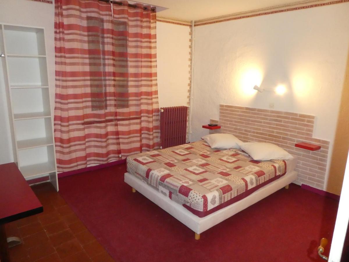 Etanit ! Etape Calme Et Parking Velo, Bicycle - Connection Tous A 1Mn Bus,Train Et Aeroport - Plein Centre De Beziers Pour Visiter,Manger - Chambres Climatisees, Spacieuses Amenagees Pour Singles, Couple, Et Ou Familles - Consigne Et Petit Dej En Plu Béziers Kültér fotó