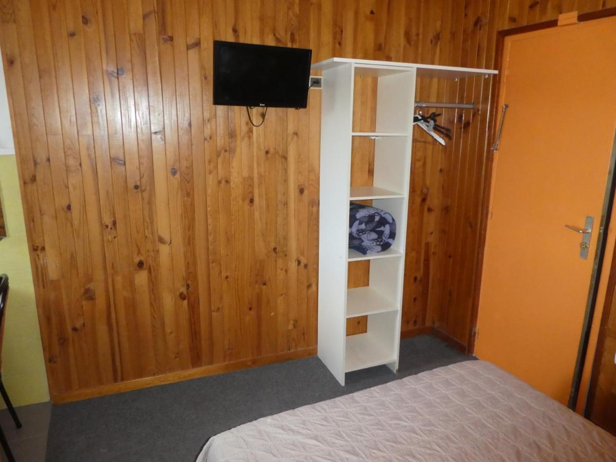 Etanit ! Etape Calme Et Parking Velo, Bicycle - Connection Tous A 1Mn Bus,Train Et Aeroport - Plein Centre De Beziers Pour Visiter,Manger - Chambres Climatisees, Spacieuses Amenagees Pour Singles, Couple, Et Ou Familles - Consigne Et Petit Dej En Plu Béziers Kültér fotó
